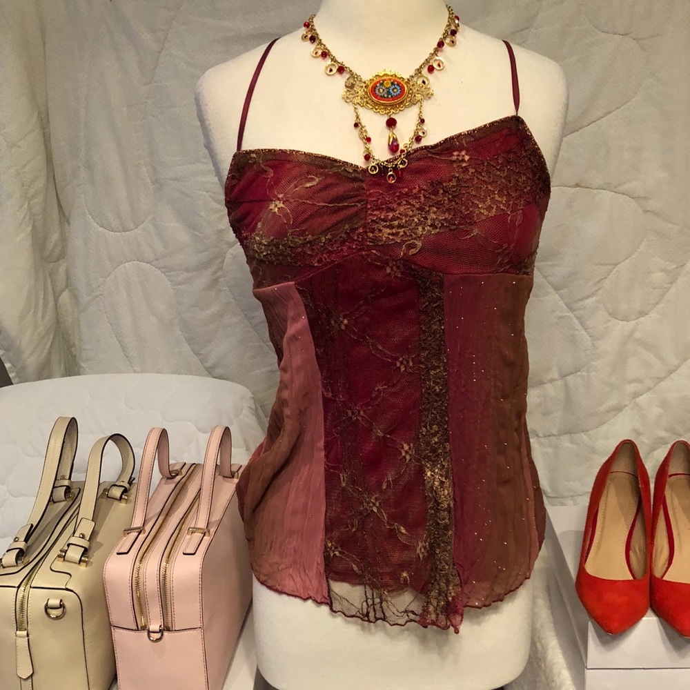 NO OFFERS JUST HIT BUY 🍓O& G embellished cami